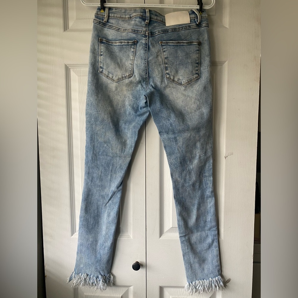 Jeans - Picture 2 of 3